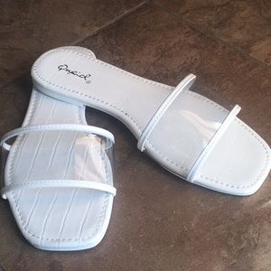 Qupid White Sandals
